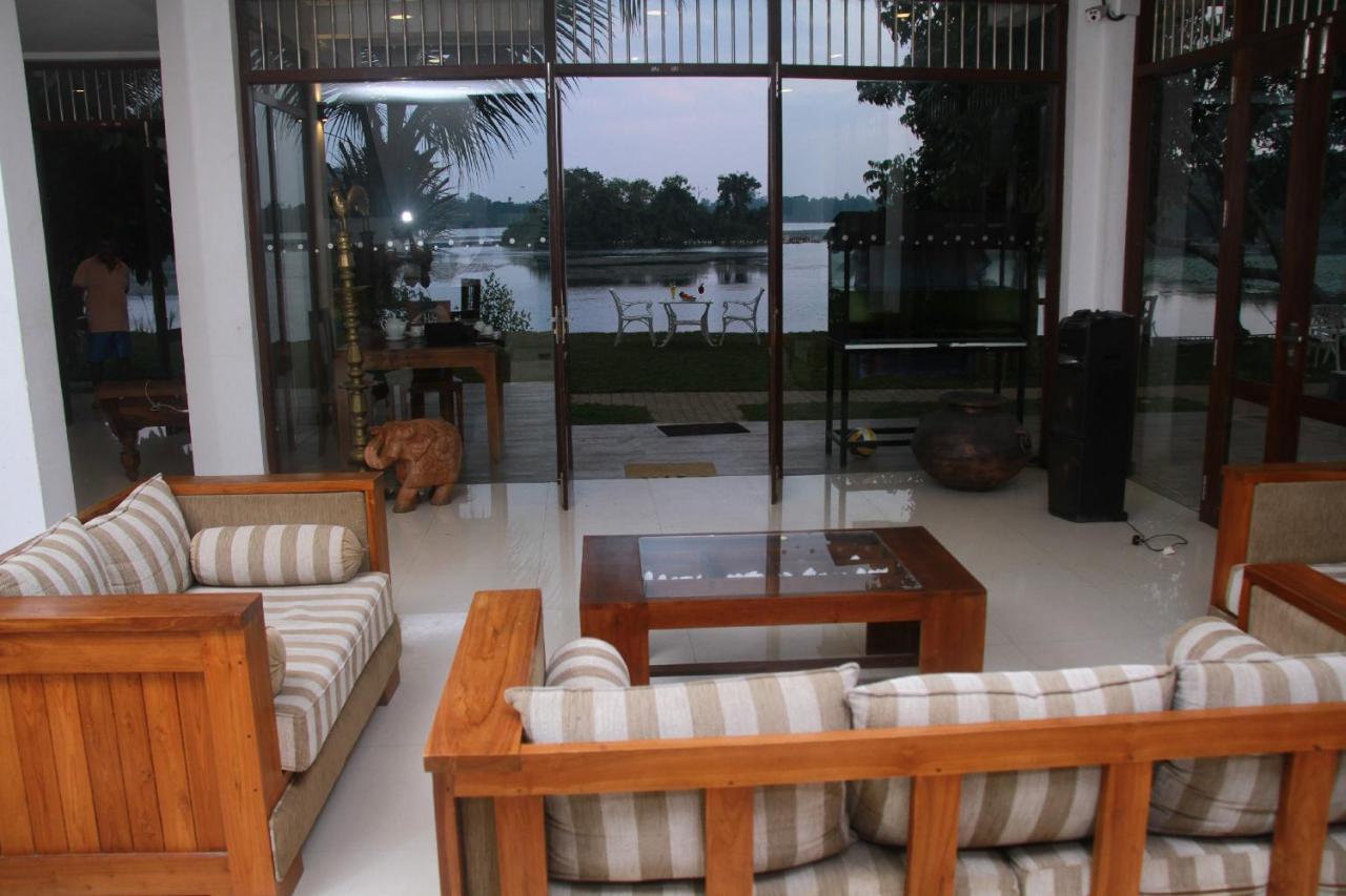 Sanu Lagoon Resort & Spa 탕갈레 외부 사진